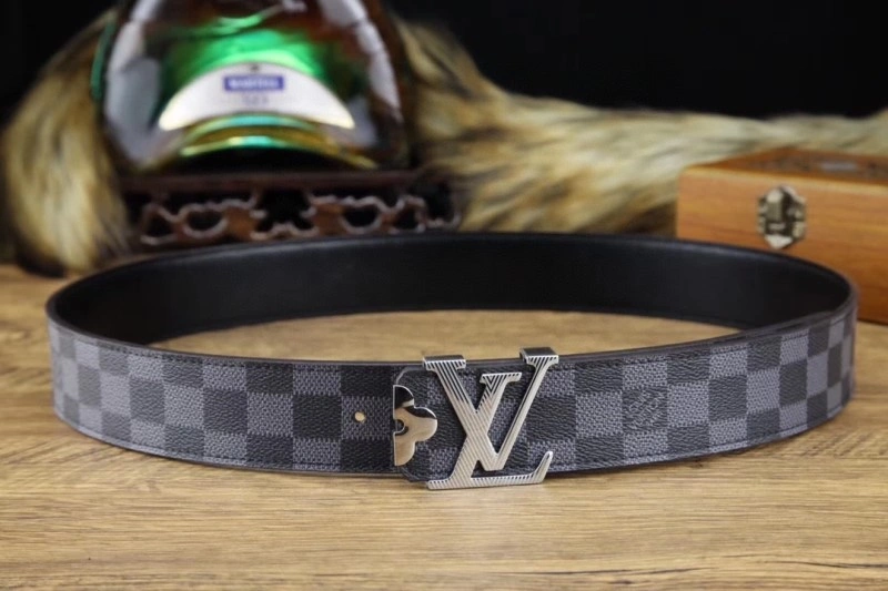 EasyMatch Louis Vuitton Belts 300085