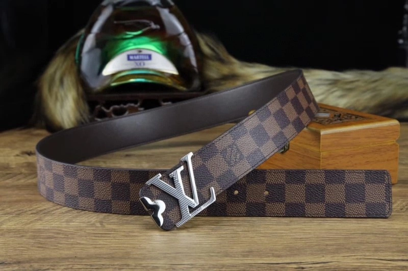 EasyMatch Louis Vuitton Belts 300085