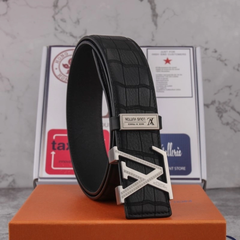 Minimalist Louis Vuitton Belts 300077