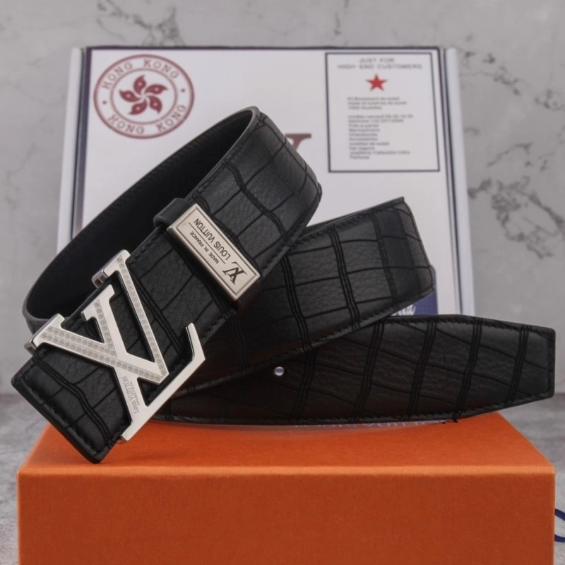 Minimalist Louis Vuitton Belts 300077