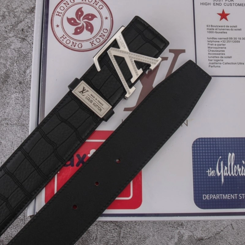 Minimalist Louis Vuitton Belts 300077