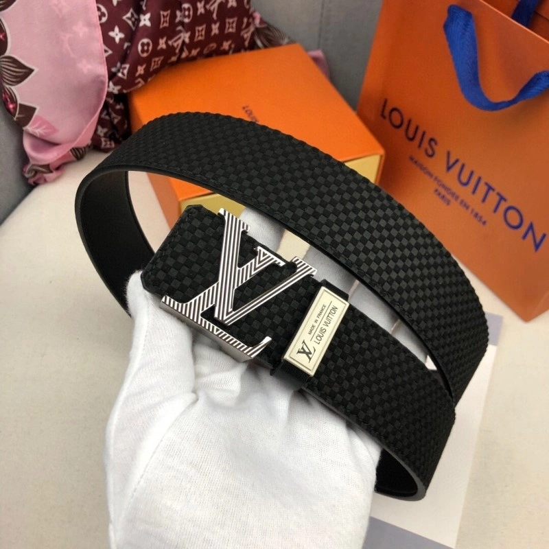 Bold Louis Vuitton Belts 300051