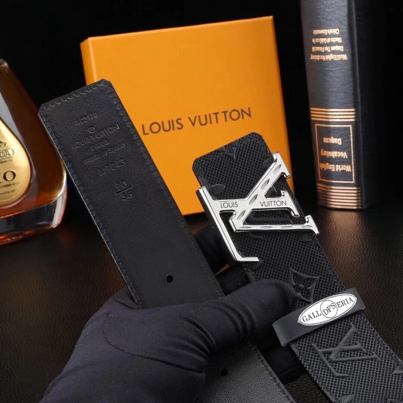 Louis Vuitton Belts Compact 300065
