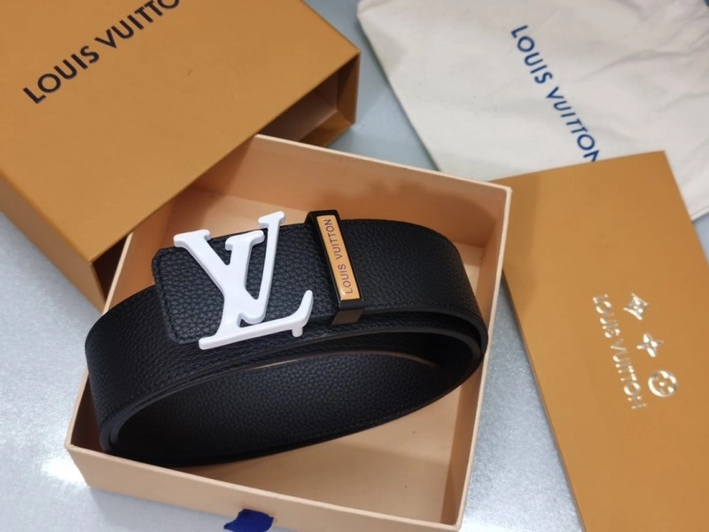 WellDesigned Louis Vuitton Belts 300044