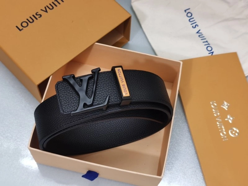Louis Vuitton Belts AllSeason 300045