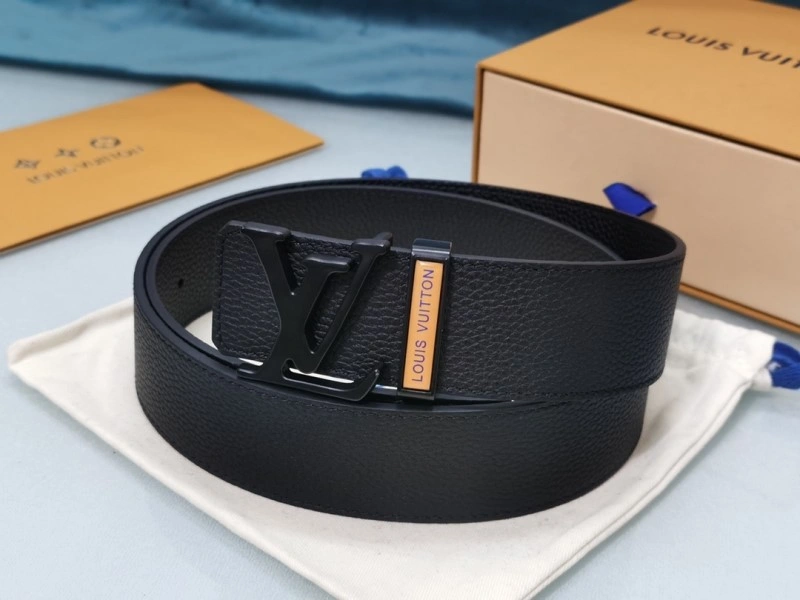 Louis Vuitton Belts AllSeason 300045