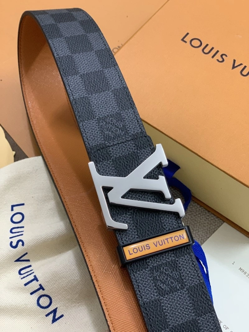 Louis Vuitton Belts Functional 300038