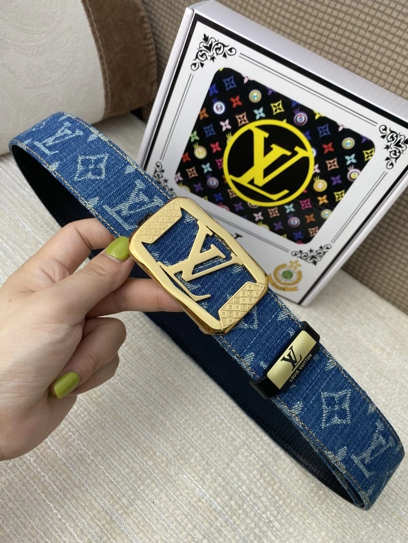 Effortless Louis Vuitton Belts 300020