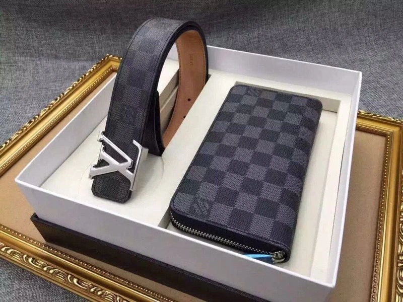 Louis Vuitton Belts Youthful 300007