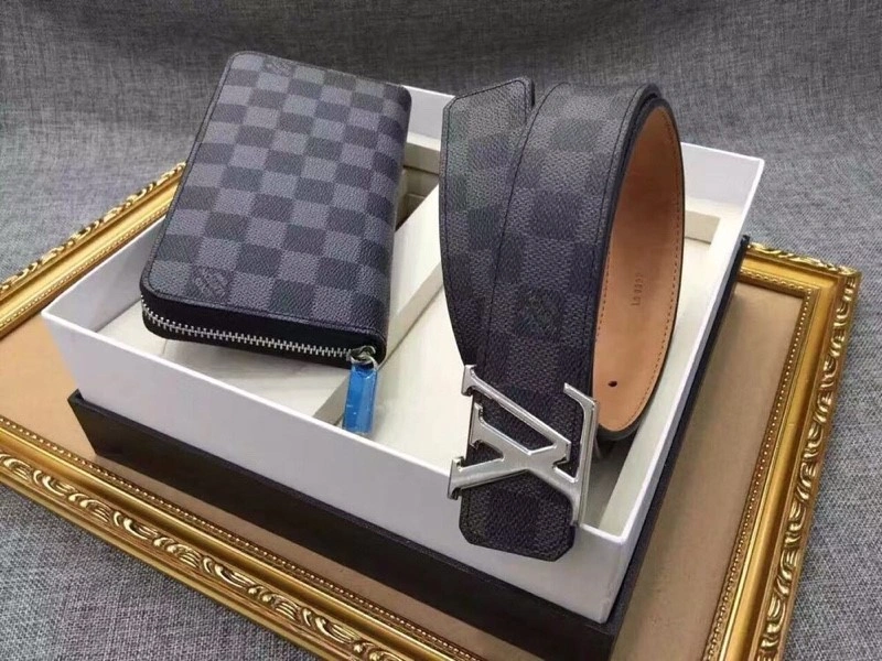 Louis Vuitton Belts Youthful 300007