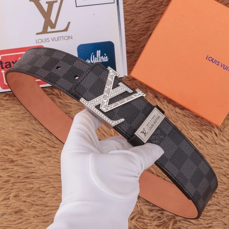 Modern Louis Vuitton Belts 299984