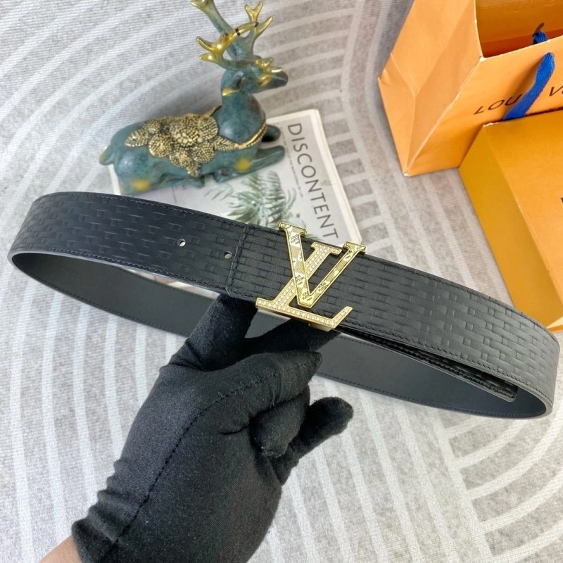 Modern Louis Vuitton Belts 299947