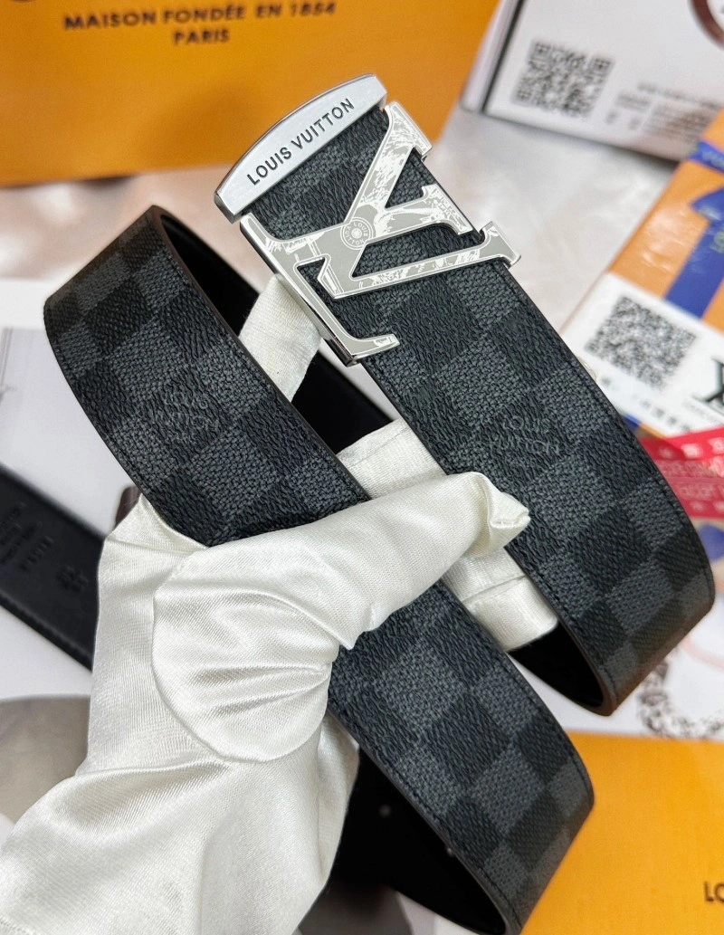 WaterResistant Louis Vuitton Belts 299925
