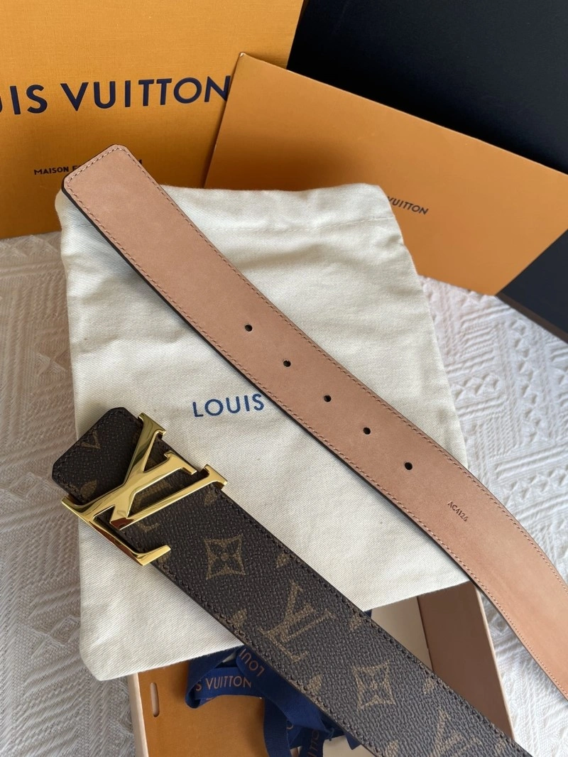 Snug Louis Vuitton Belts 299911