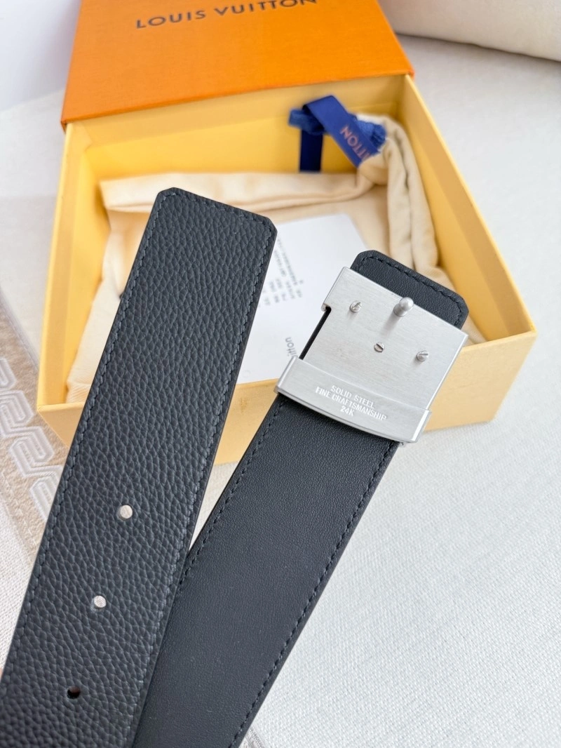 Louis Vuitton Belts ZipUp 299849