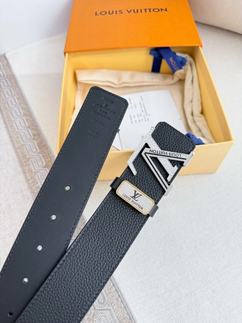 Louis Vuitton Belts ZipUp 299849