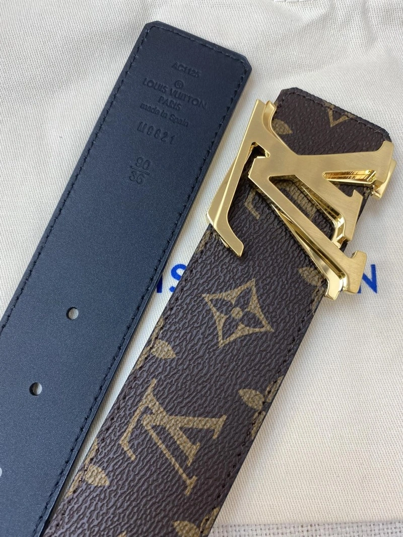 Packable Louis Vuitton Belts 299846