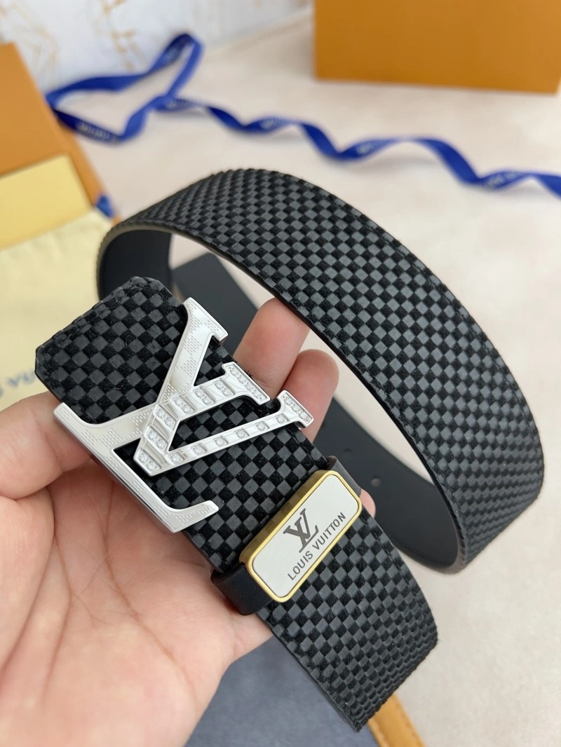 Louis Vuitton Belts ZipUp 299829