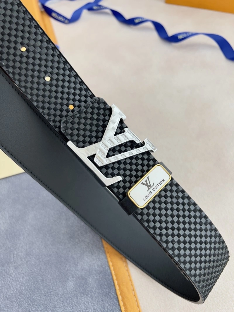 Louis Vuitton Belts ZipUp 299829