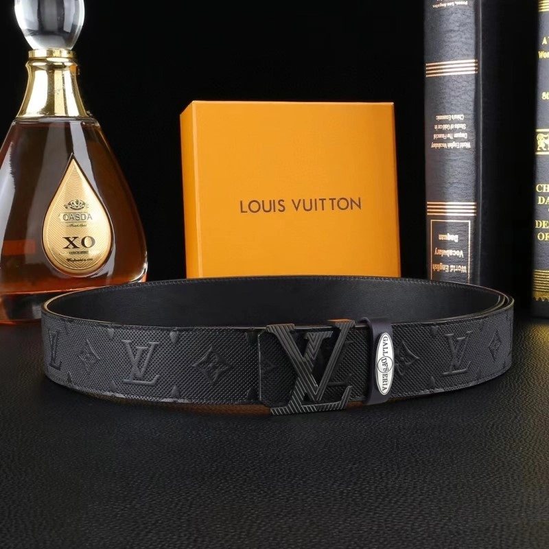 Stylish Louis Vuitton Belts 299805