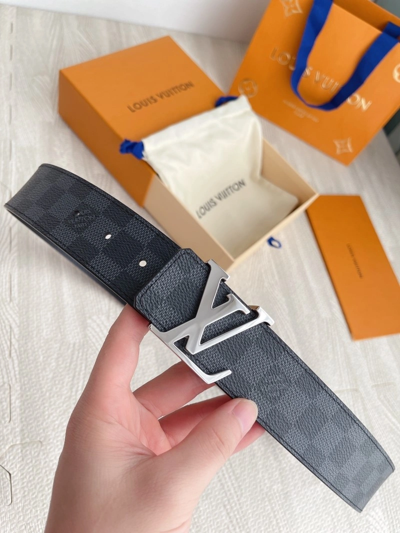 Compact Louis Vuitton Belts 299767