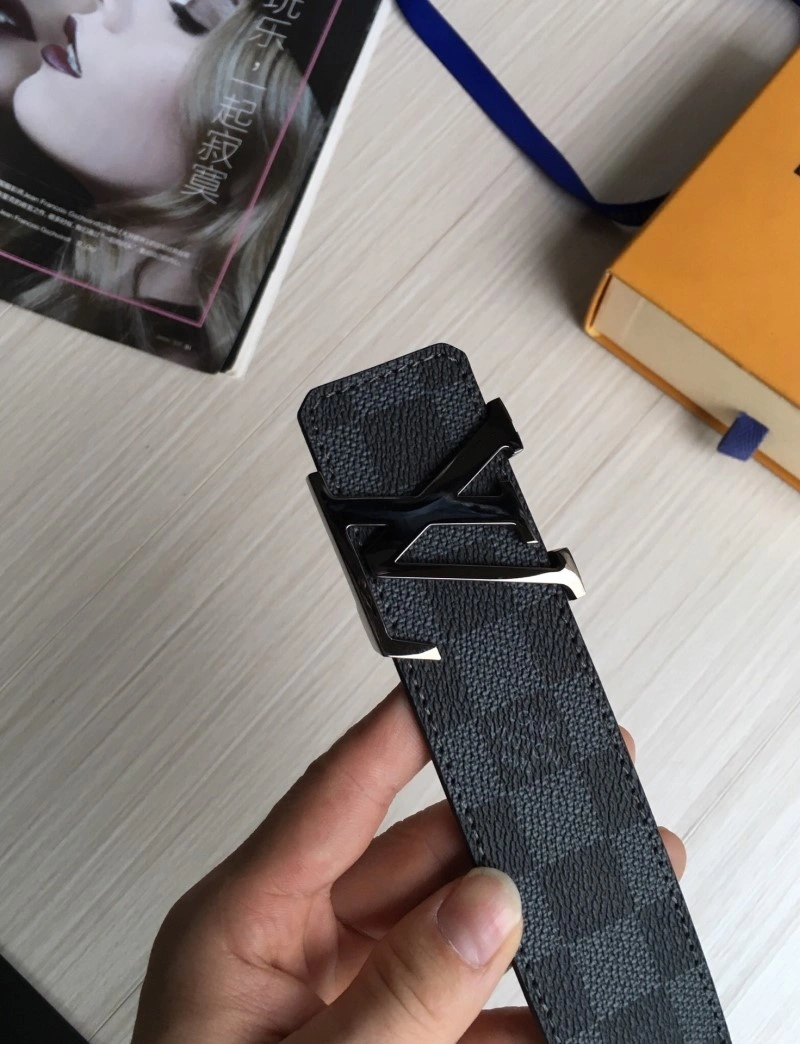 Seasonal Louis Vuitton Belts 299700