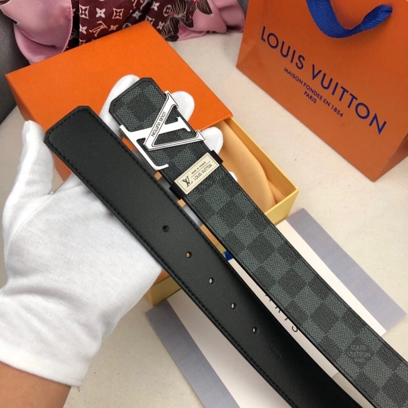 Louis Vuitton Belts Unisex 299696