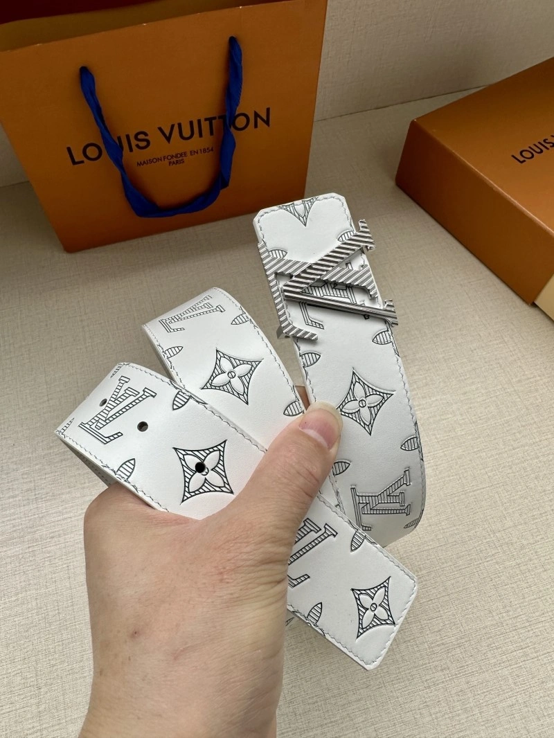 Louis Vuitton Belts ZipUp 299635