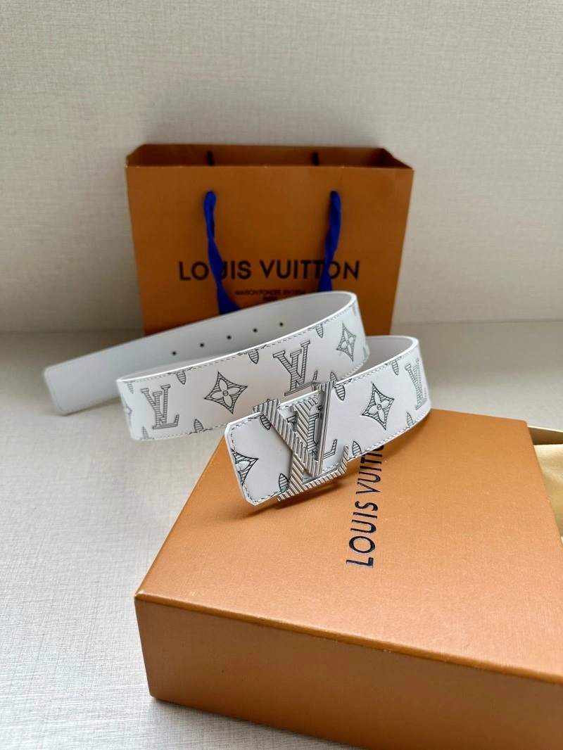 Louis Vuitton Belts ZipUp 299635