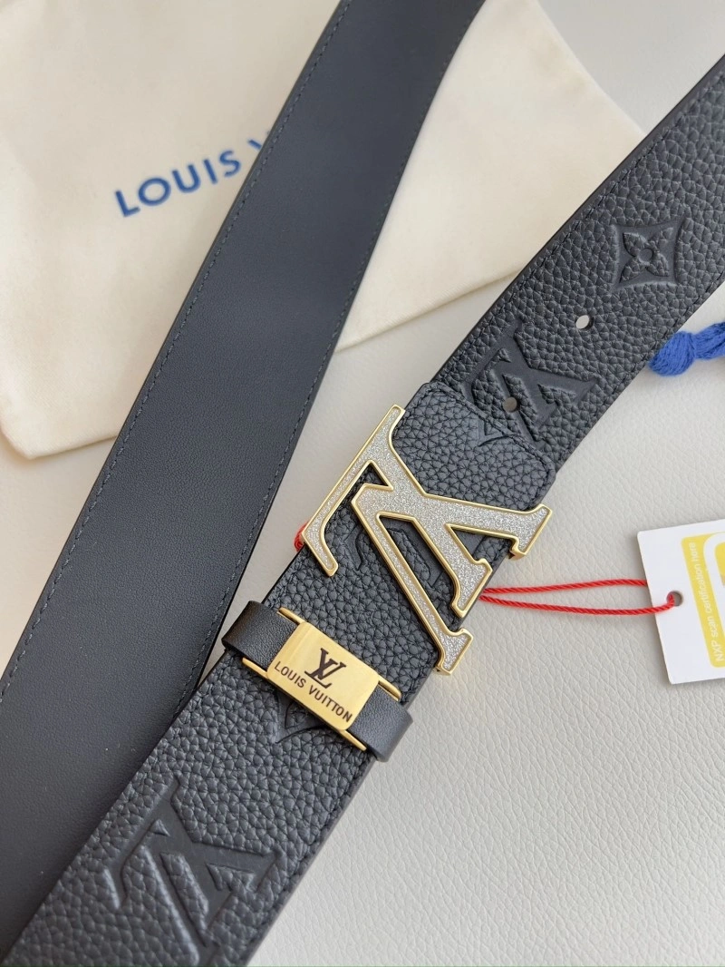 Louis Vuitton Belts ZipUp 299597