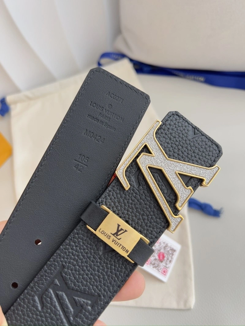 Louis Vuitton Belts ZipUp 299597