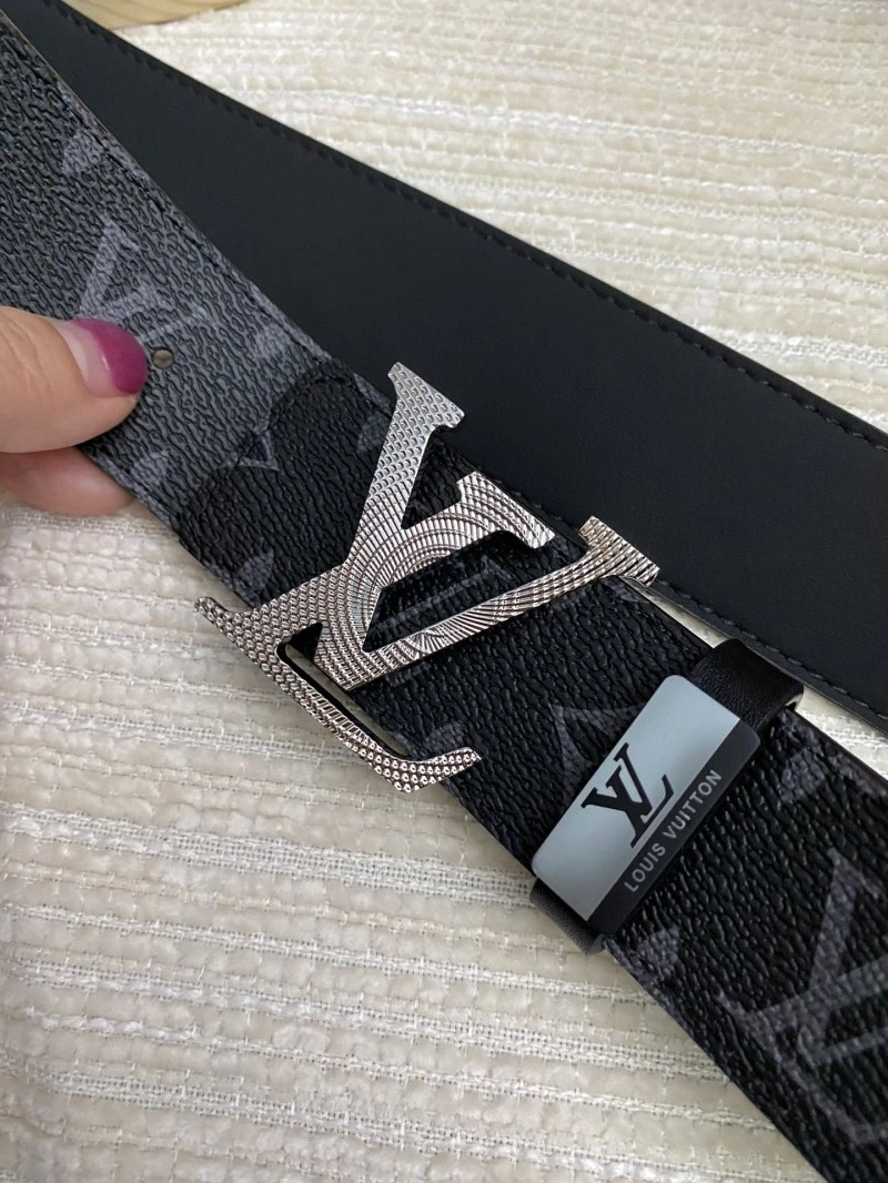 Flexible Louis Vuitton Belts 299610