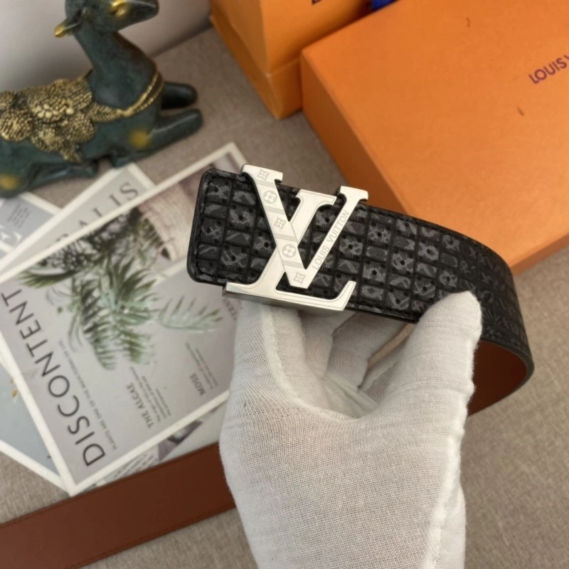 Functional Louis Vuitton Belts 299595