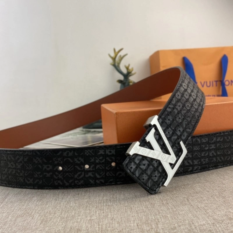 Functional Louis Vuitton Belts 299595