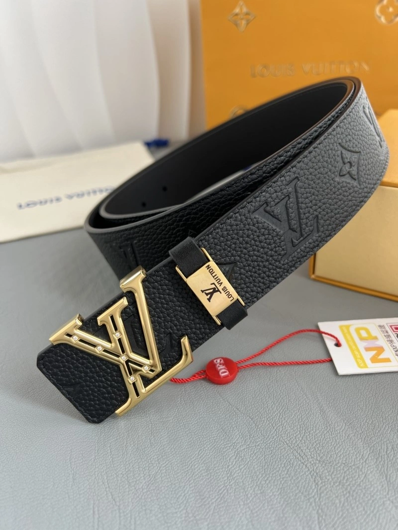 Louis Vuitton Belts Breathable 299545