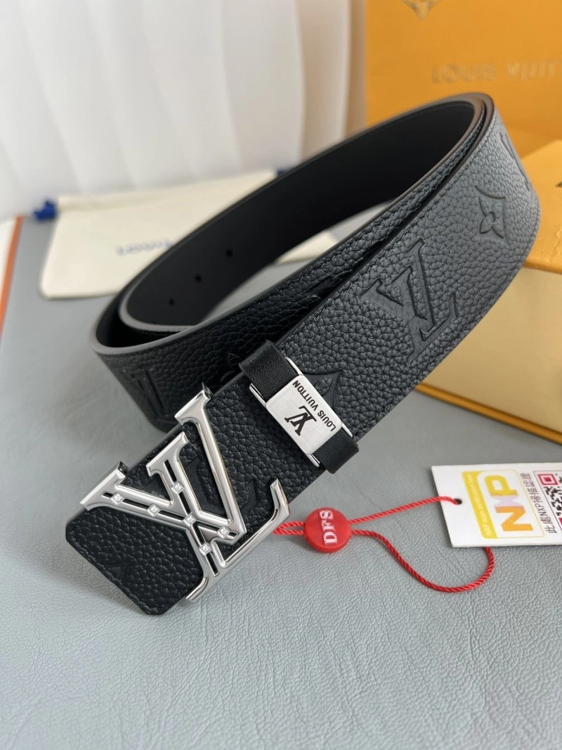 Louis Vuitton Belts Breathable 299545