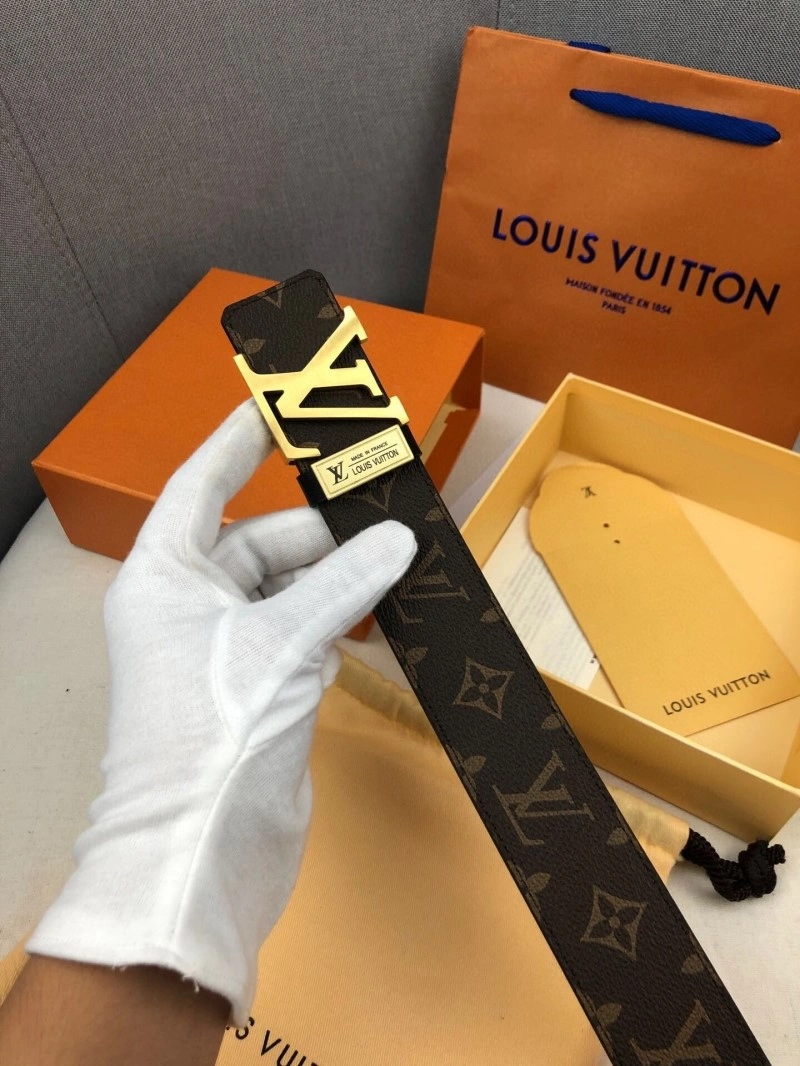 Sporty Louis Vuitton Belts 299475