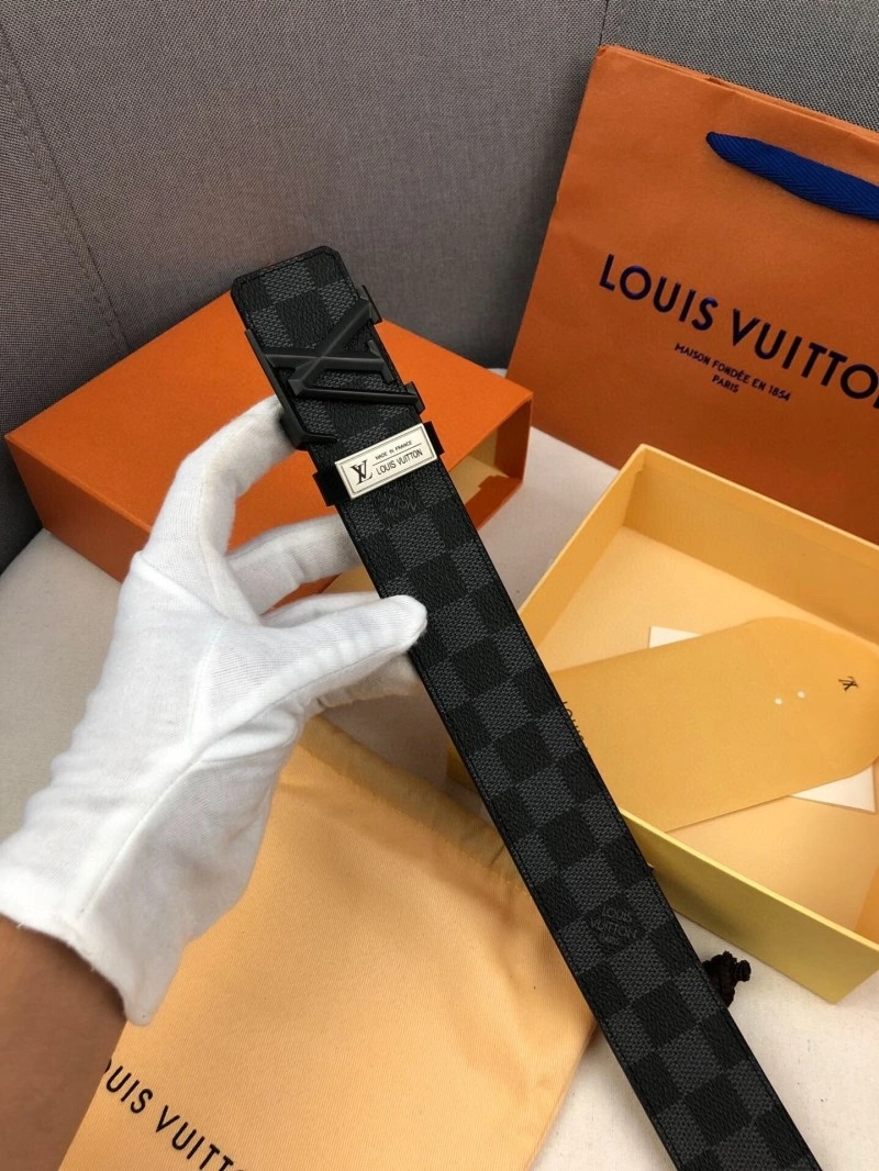 Trendsetting Louis Vuitton Belts 299478
