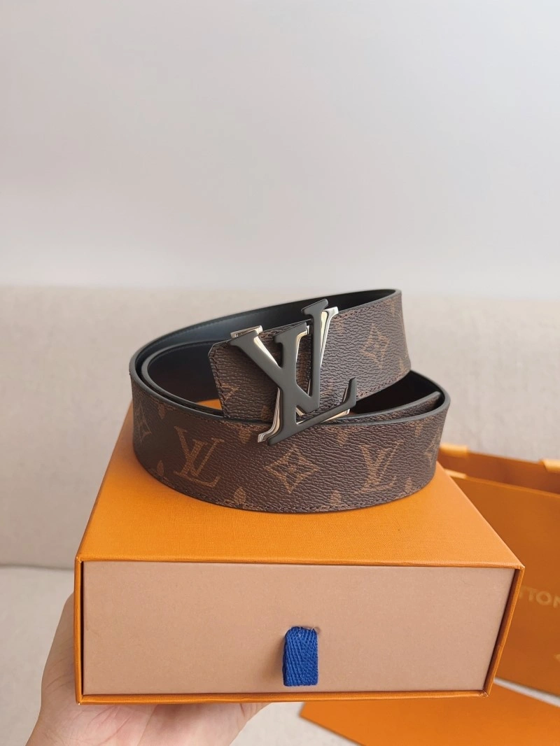 Neat Louis Vuitton Belts 299473