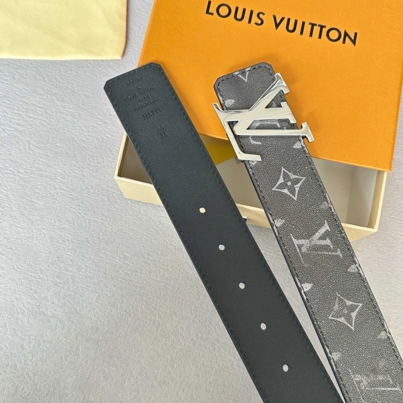 Louis Vuitton Belts Versatile 299362