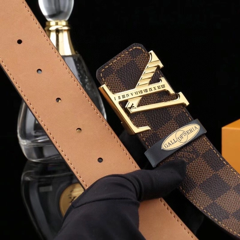 Louis Vuitton Belts Durable 299378