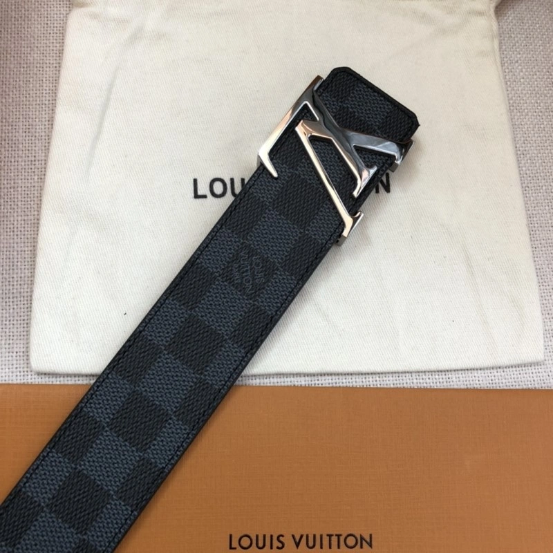 WellDesigned Louis Vuitton Belts 299312