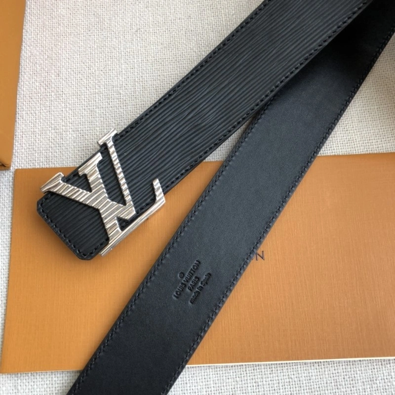 Louis Vuitton Belts Durable 299318