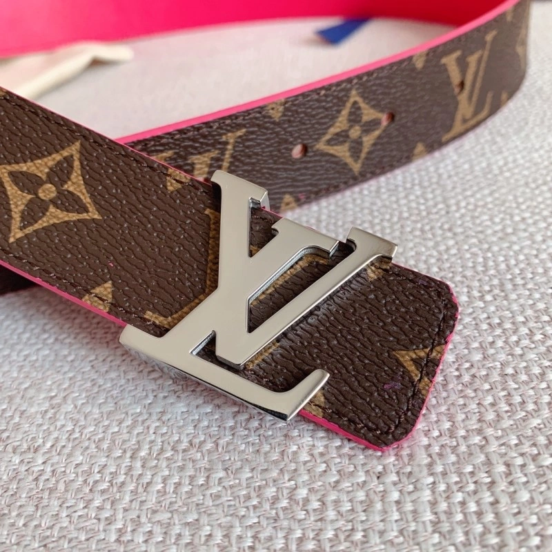 Snug Louis Vuitton Belts 299338