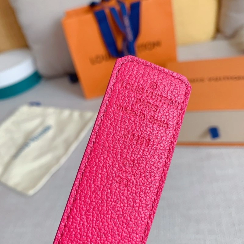 Snug Louis Vuitton Belts 299338