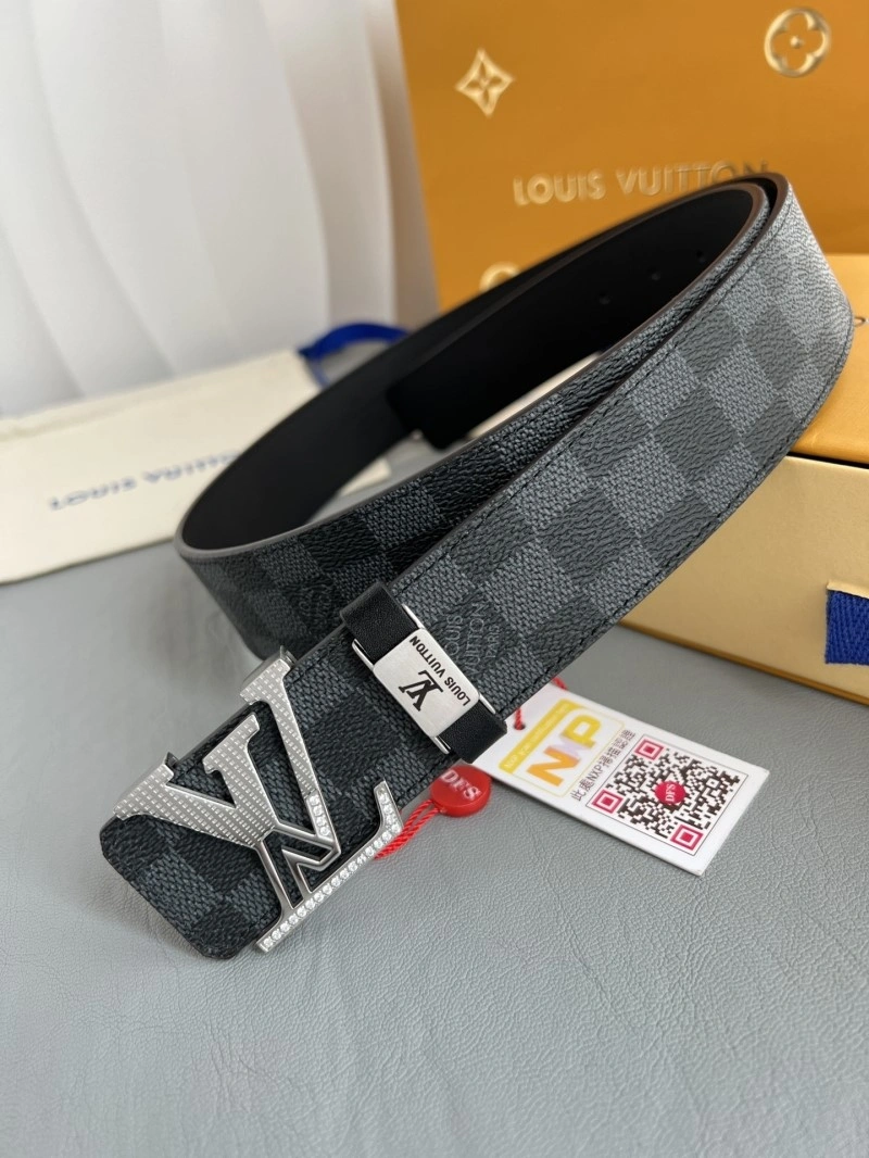 ZipUp Louis Vuitton Belts 298949