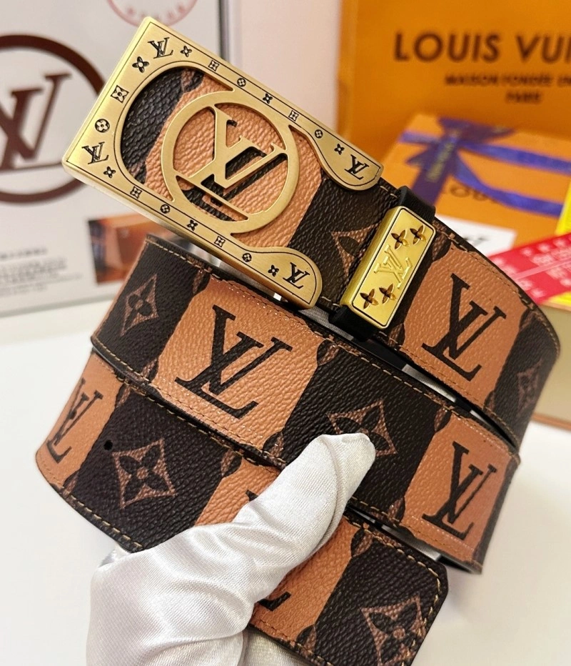 Versatile Louis Vuitton Belts 298915