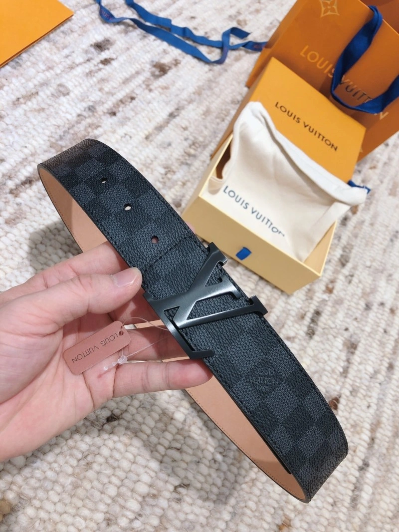 Functional Louis Vuitton Belts 298920