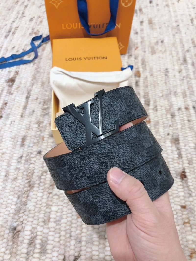 Functional Louis Vuitton Belts 298920