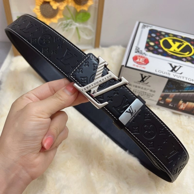 Louis Vuitton Belts UrbanChic 298910